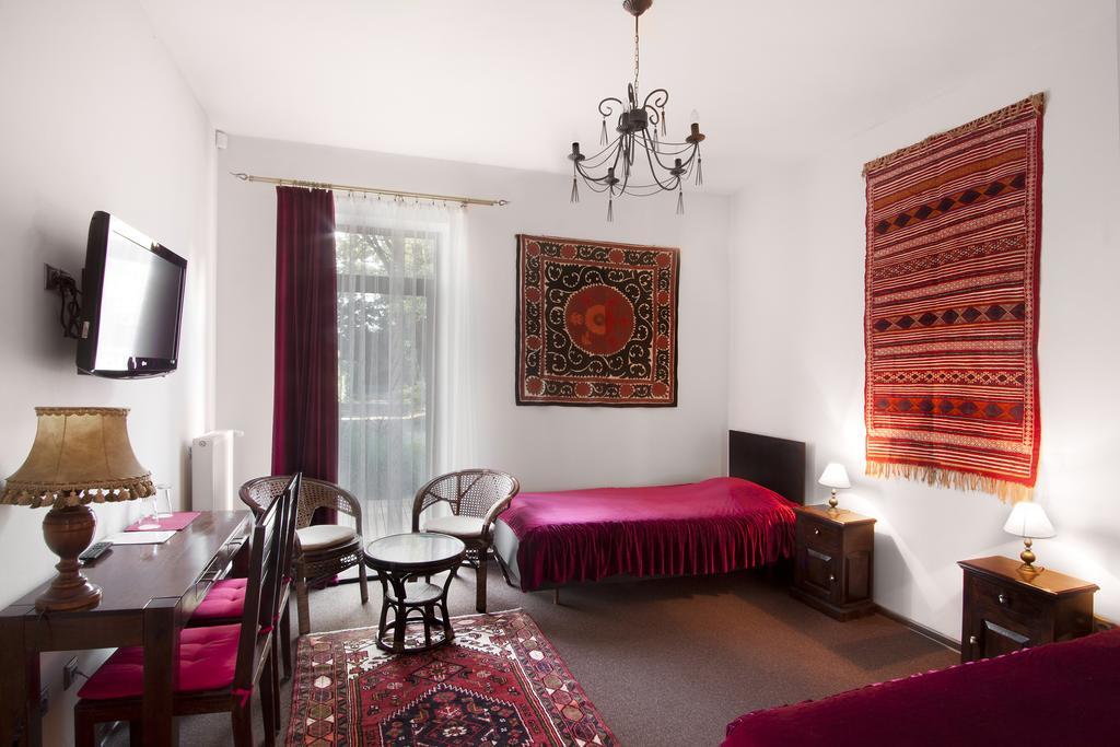 Palac Nieznanice Zabytek Goscinny Ze Spa Rom bilde